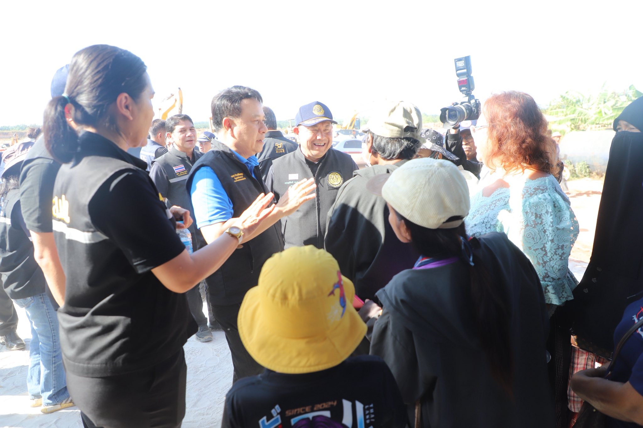 title - ข่าวดีชาวกระบี่ รมช.เกษตรฯ ลงพื้นที่ติดตามโปรเจกต์ยักษ์ ส.ป.ก. เร่งพัฒนาโครงสร้างพื้นฐานแปลงพื้นที่เป้าหมาย คทช. ในเขตปฏิรูปที่ดิน กว่า 4,300 ไร่ มุ่งสร้างอาชีพอย่างยั่งยืน